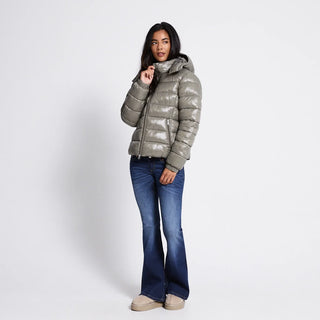 NIKKI PUFFER
